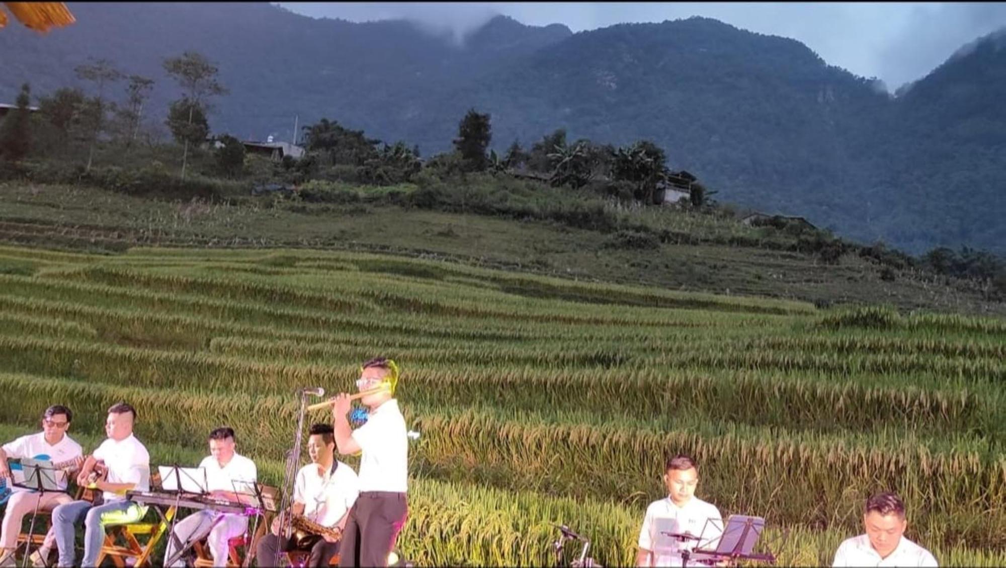Hmong Wooden Home Sa Pa Zewnętrze zdjęcie
